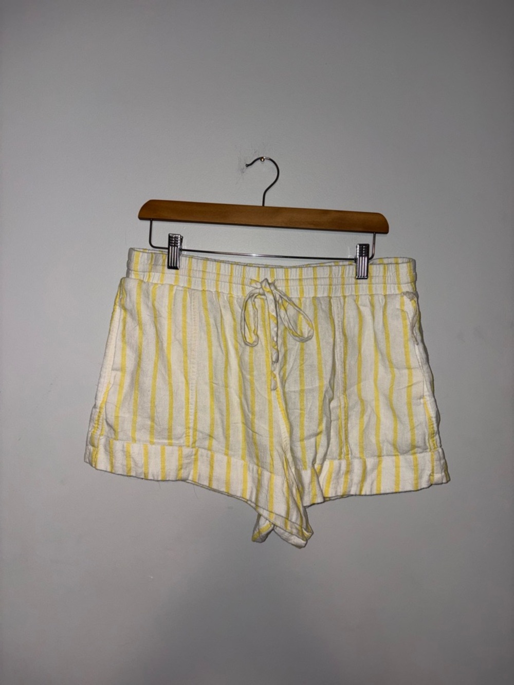 Universal Thread ~ Yellow Striped Shorts (NWOT)